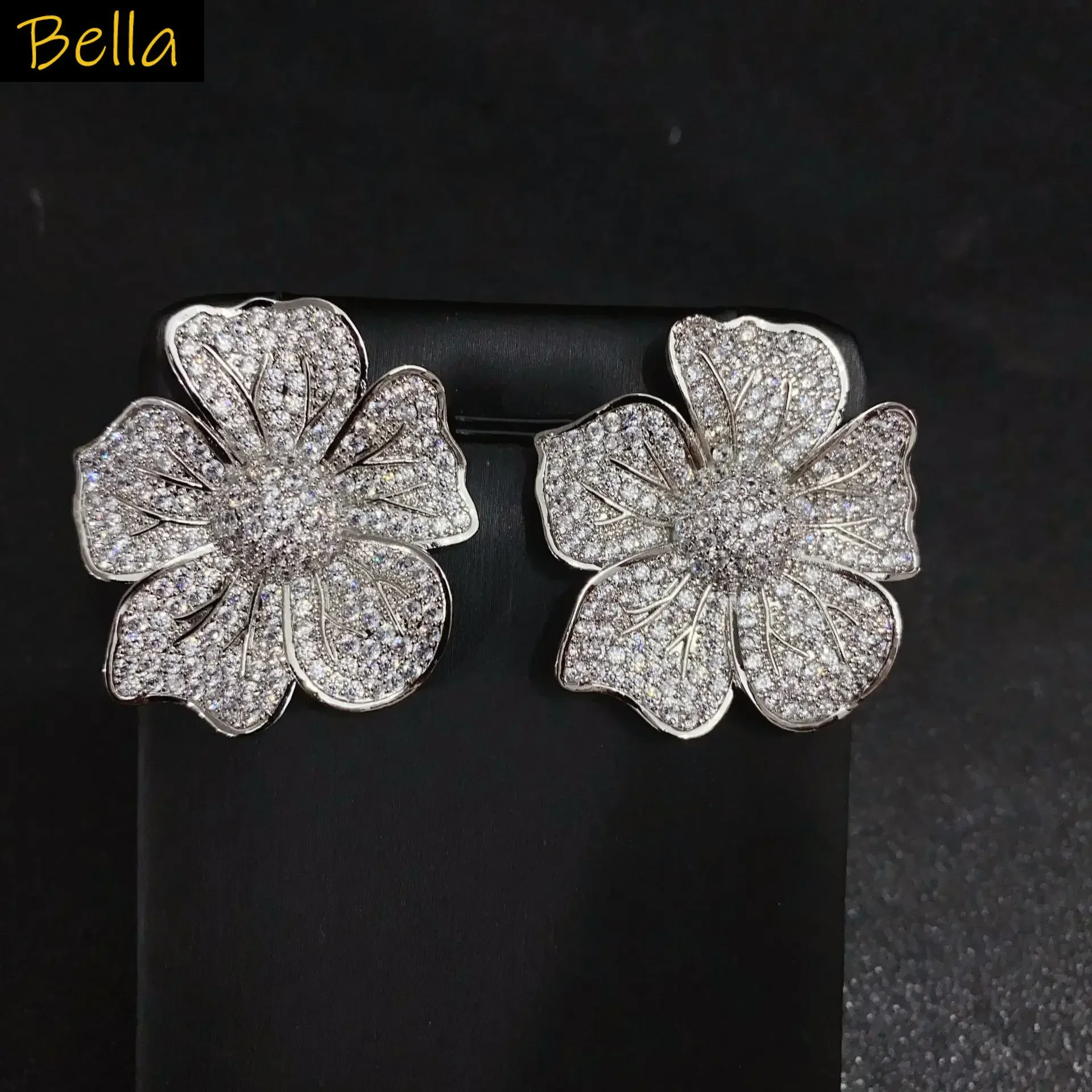 

Wedding Bride Earrings Big Flower silver Gold Color zircon Luxury Jewelry Dinner Party Stud Earrings Female Gift