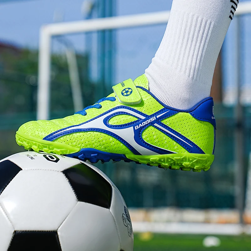 Hot Selling Turf Soccer Shoes For Boy Children Futsal Shoes Training Sneakers Kids Football Shoes Outdoor Sports Shoes For Girls