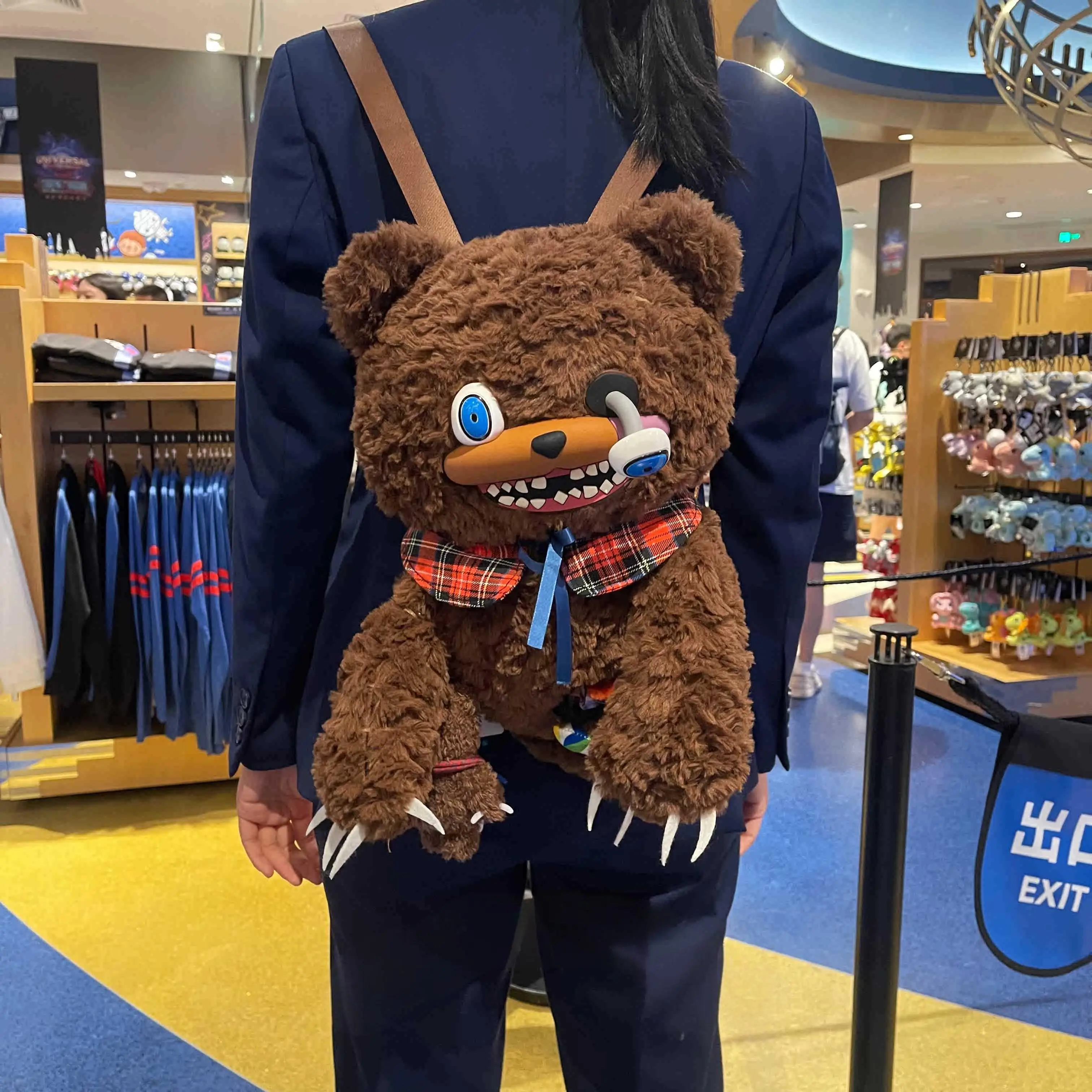 Universal Studios 2026 Halloween Limited Edition Hamikuma Merchandise Plush Doll, Backpack Charm Souvenir