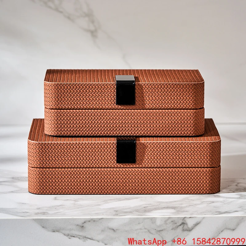 

Шкаф с открытой сеткой, ниша, орнамент, кожаный ящик для хранения