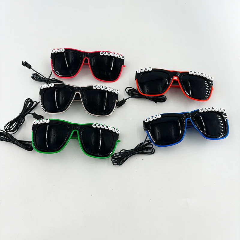 LED-Brille, nur verheiratet, Hochzeit, Braut, Überraschungsgeschenk, Paar-Brille, Souvenirs, leuchtende Herz-Brille, verheiratete Sonnenbrille – Detail 11