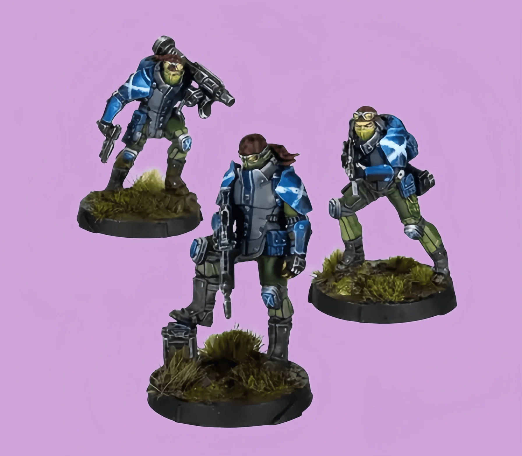 

Die Cast Resin Model Assembly Kit, GK, Resin Model 3-Person Team Scots Guard, unpainted, needs to be assembled, (including base)