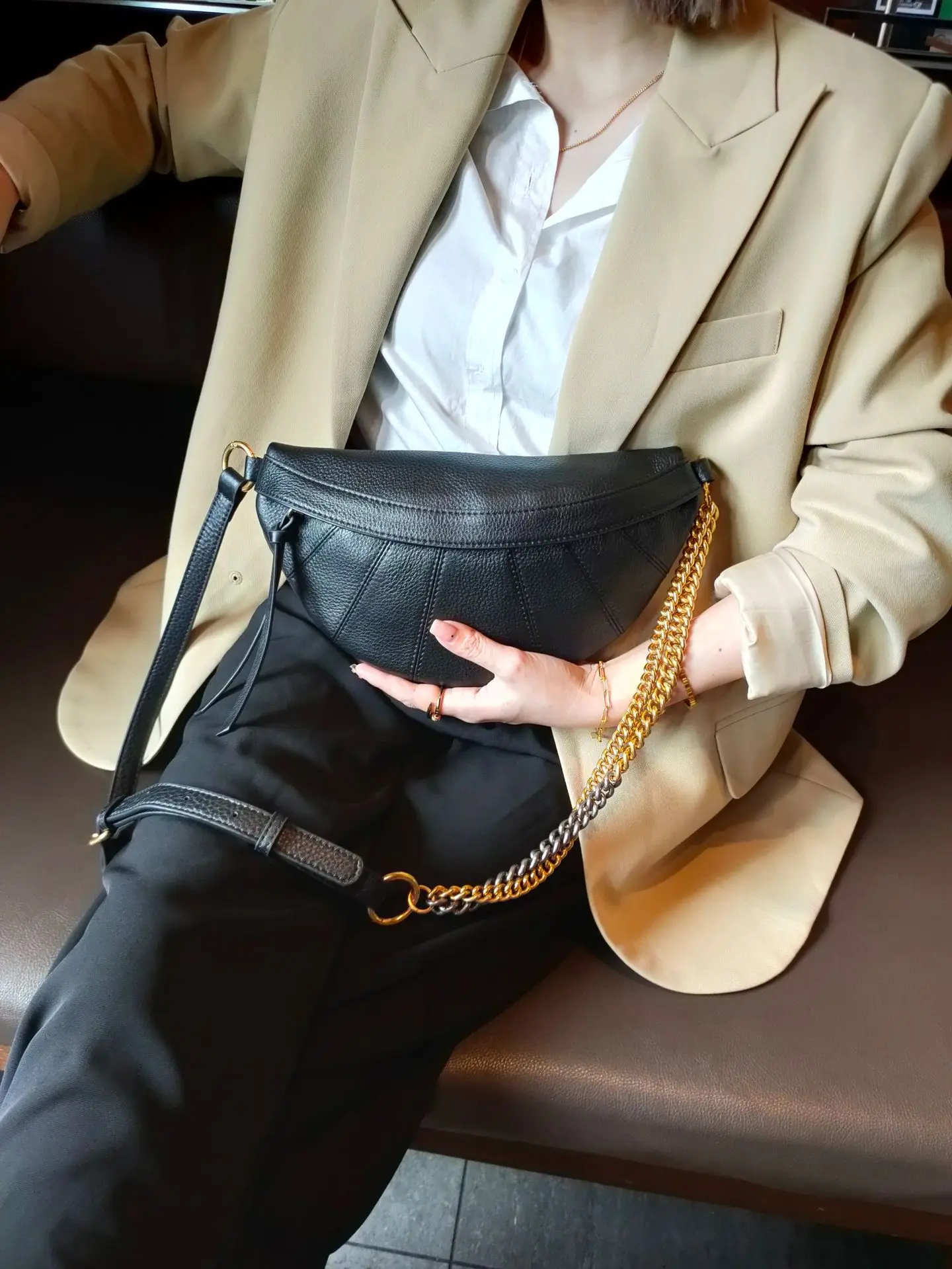 Women Fanny Pack Genuine Leather Chest Bag Solid Shoulder Bag Fashion Waist Bag Chains Strap for Travel Shopping