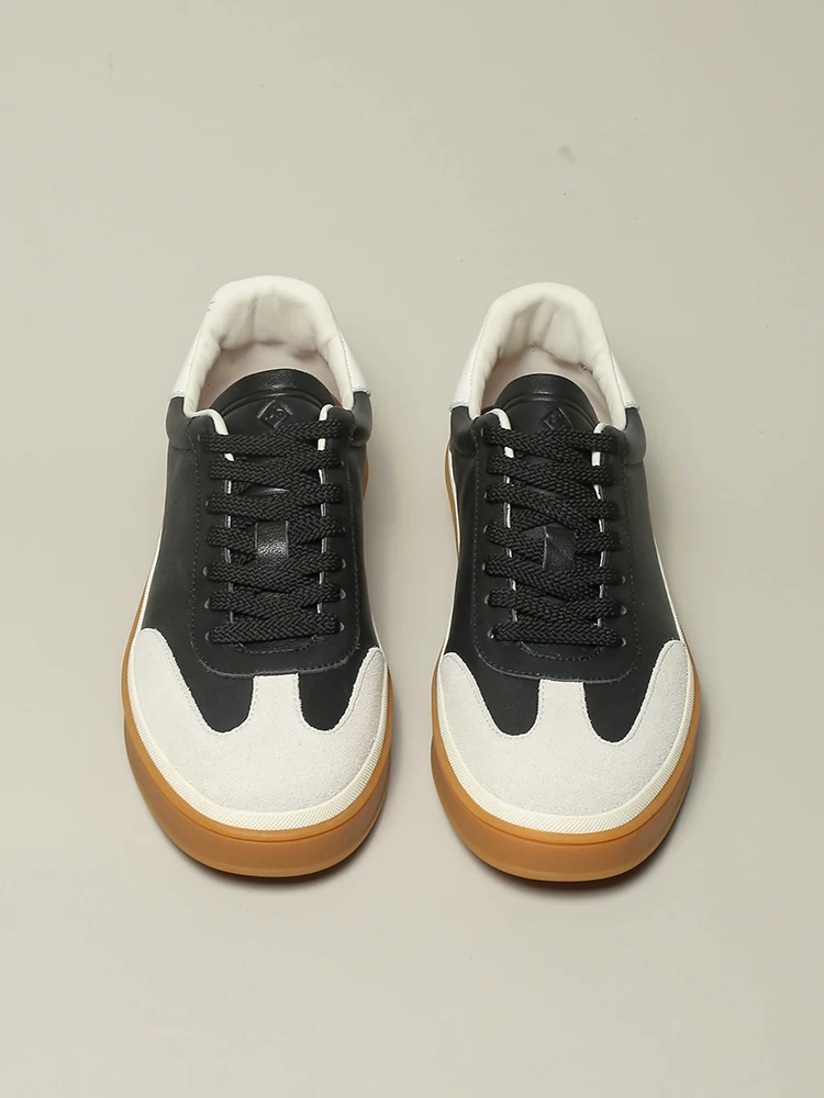 

Men's Bla And White Leather Slip-On oes Faionable American Sle Versatile Casual Sneakers Comfortable round Toe Rubber...