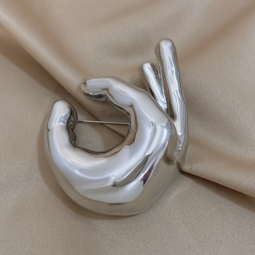 Trendy Hyperbole Metal OK Palm Hand Shape Large Broochs For Women Men Unisex Punk Unique Creative Suit Pin Jewelry Accessories
