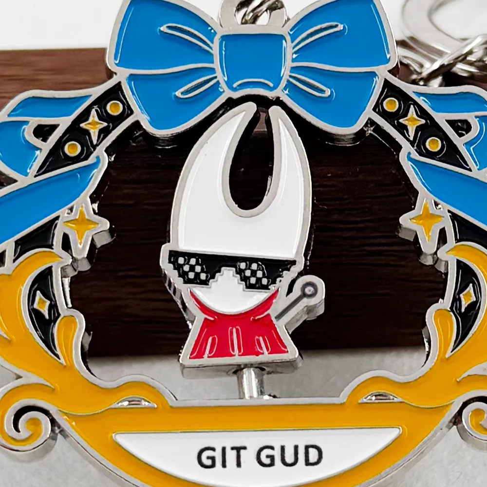 

Hollow Knight Hornet Enamel Keychain Rotating Spinner "GIT GUD" Meme Keyring Game Jewelry Bag Pendant Souvenir Gift for Fans