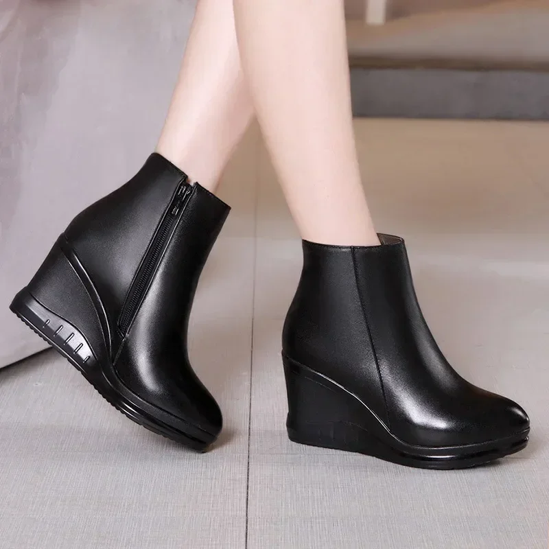 7cm Small Size 32-43 New Platform Wedges Shoes with Fur 2024 Winter High Heels Ankle Boots Snow Motorcycle for Office Mom