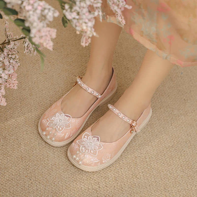

YQBTDL Sweet Princess Shoes for Girls 2025 New Fashion Soft Bottom Lace Flower String Bead Belt Party Pumps Student 12+Y