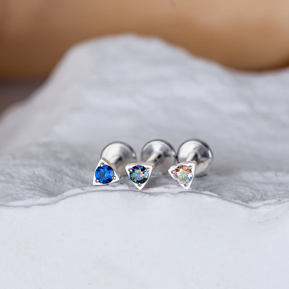 1/5Pcs ASTM F136 Titanium CZ Flower Labret Flat Back Stud Cartilage Earring Cluster Helix Conch Lobe Ear Piercings Women Jewelry
