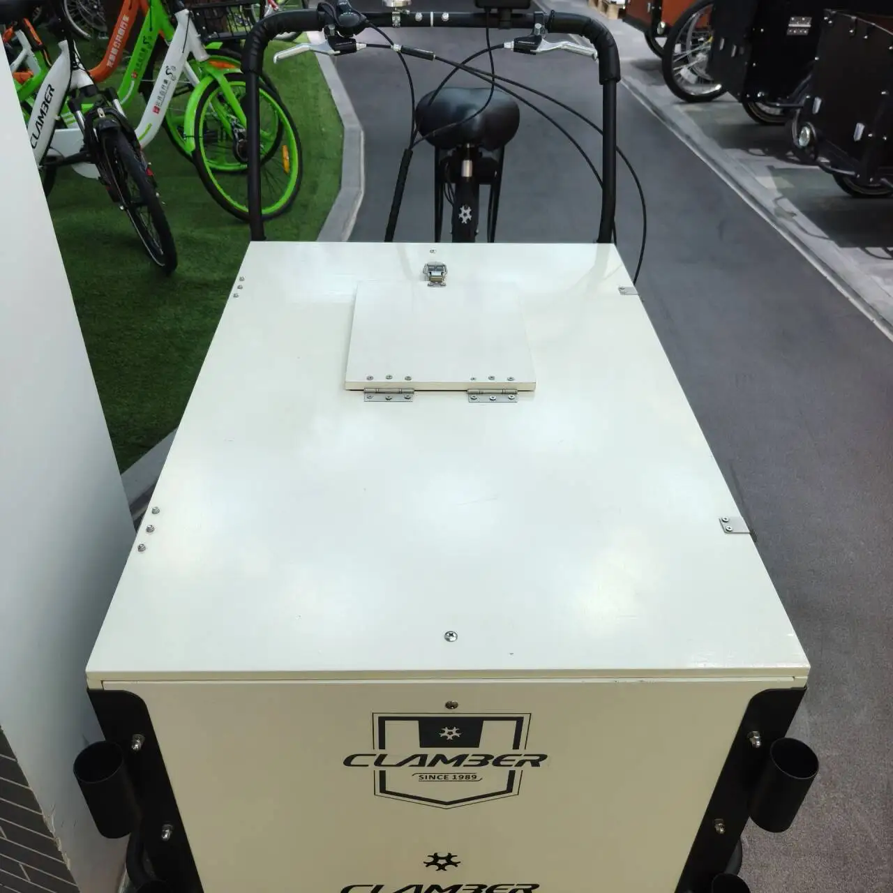 7 Speed   3 Wheeled Cargo Tricycle with Front Steel Loading Container   Hot for Cafe and Pizza Delivery