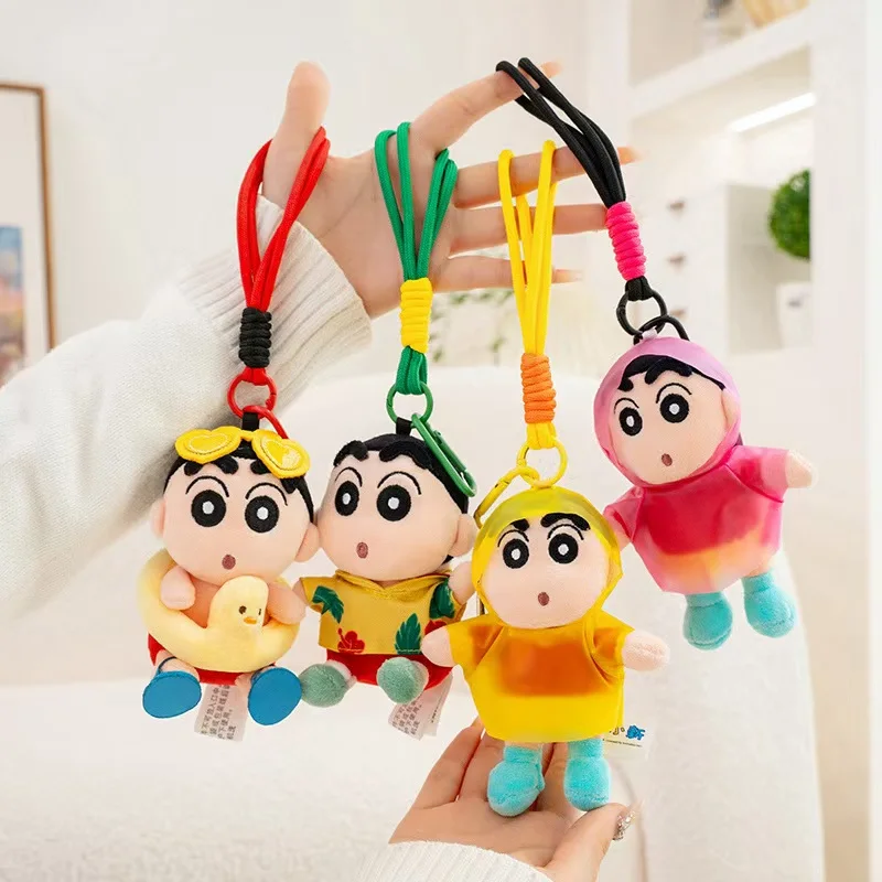 Lindo llavero de peluche Crayon Shin-chan de alta calidad con impermeable: perfecto como dije de bolso o adorno de muñeca suave.