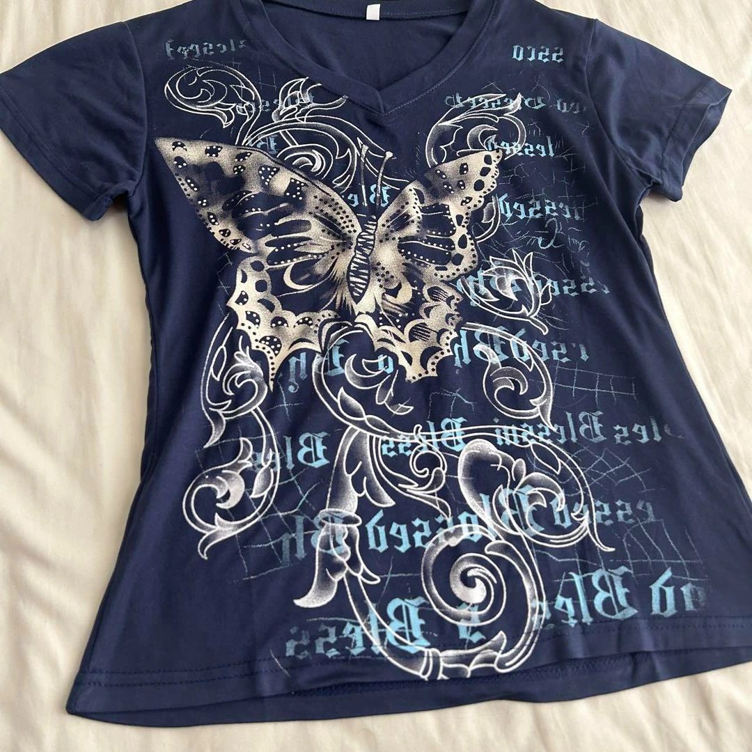 قميص نسائي صيفي من Combhasaki Y2k جمالي مطبوع عليه حروف على شكل فراشة وأكمام قصيرة ورقبة على شكل حرف v ملابس خروج ضيقة #3