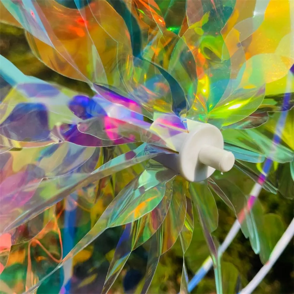 Láseres coloridos multiestilos, película deslumbrante, molino de viento que cambia de Color, estaca brillante de doble capa, molinete de flores para césped de pie, PVC
