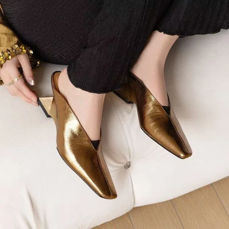 

Летние новые летние сандалии на танкетке с квадратным носком и глубоким вырезом на высоком каблуке, темпераментные женские сандалии на танкетке Baotou