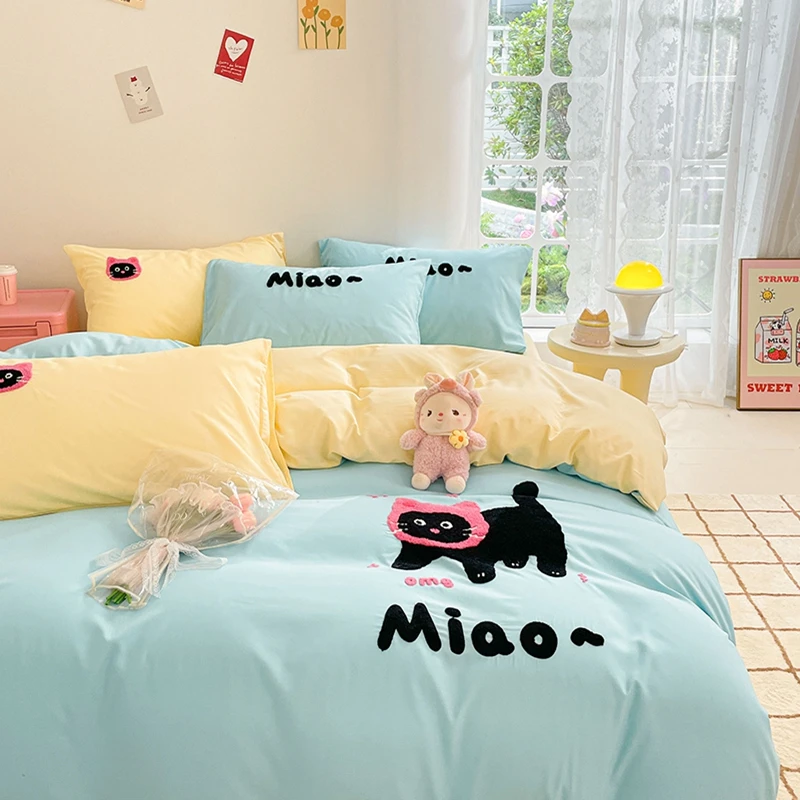 Cute Cartoon Cat Duvet Cover Twin Size Kawaii Kitten Embroidered Bedding Set Solid Color Comforter Cover Cover with 2 Pillowcase