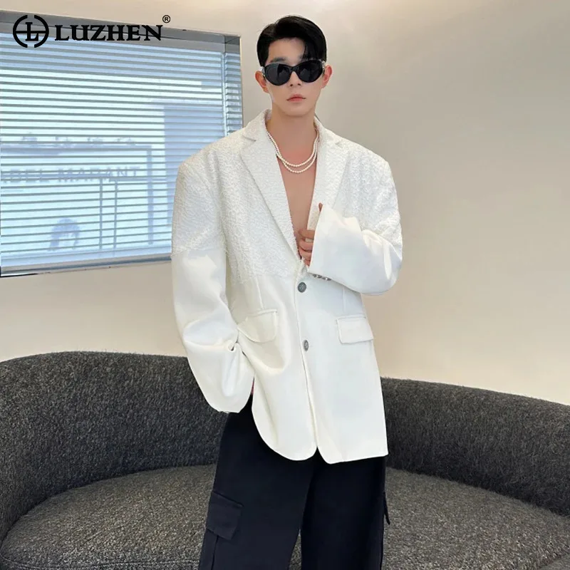 

LUZHEN Fashion Elegant Handsome Blazer Coat Men's 2025 New Solid Color Pleated Textured High Quality Korean Casual Jacket JY4451