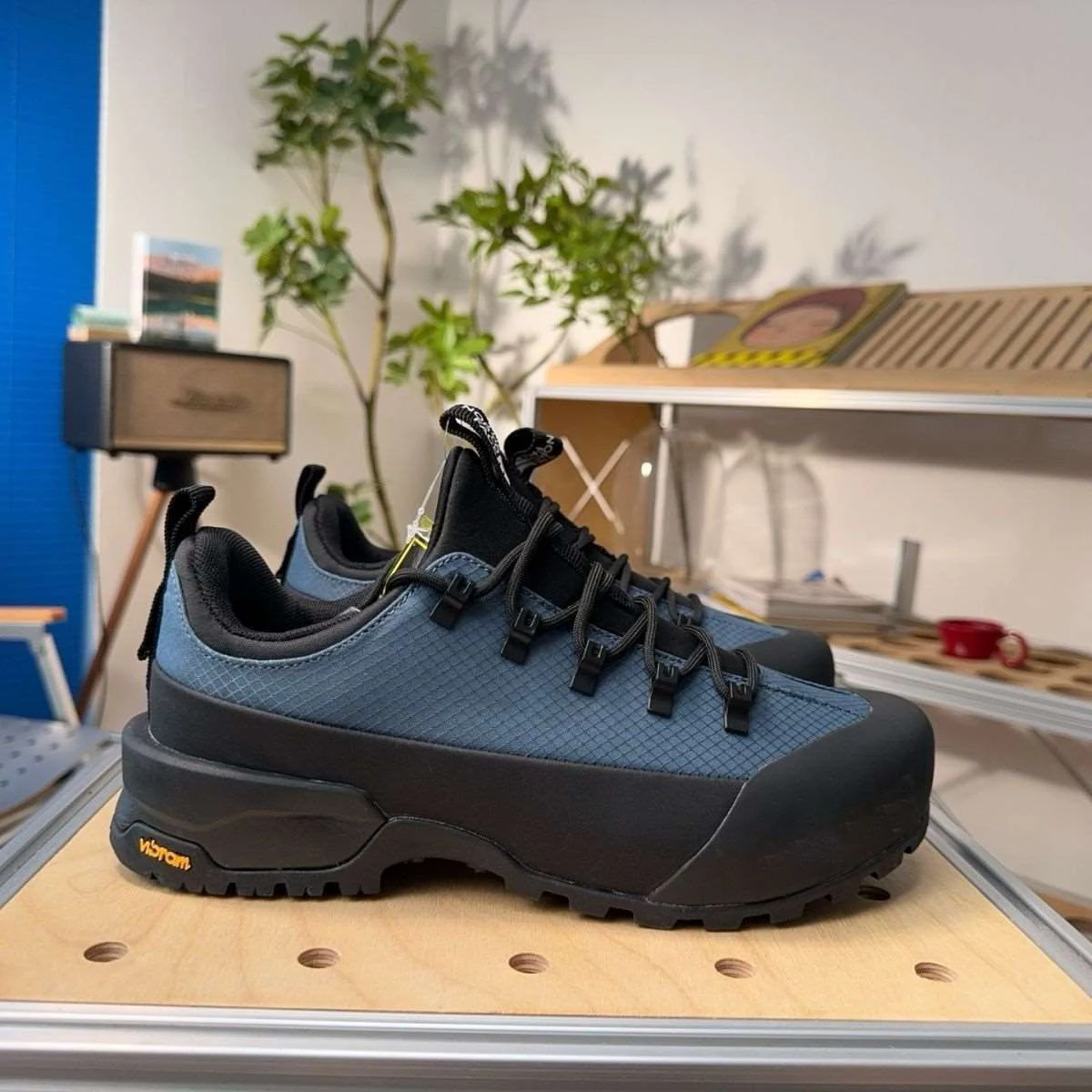 

2025 New Running Shoes Breathable, Comfortable, Durable Casual Athletic Shoes Outdoor Slip-Resistant Traction