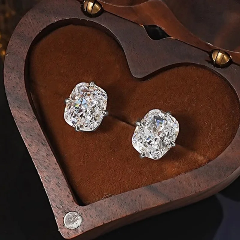 Huitan Damen-Ohrstecker, goldfarben, eingelegt, große weiße CZ, einfacher Stil, Party, Alltag, Accessoires, modisch, vielseitiger Hochzeitsschmuck – Detail 23