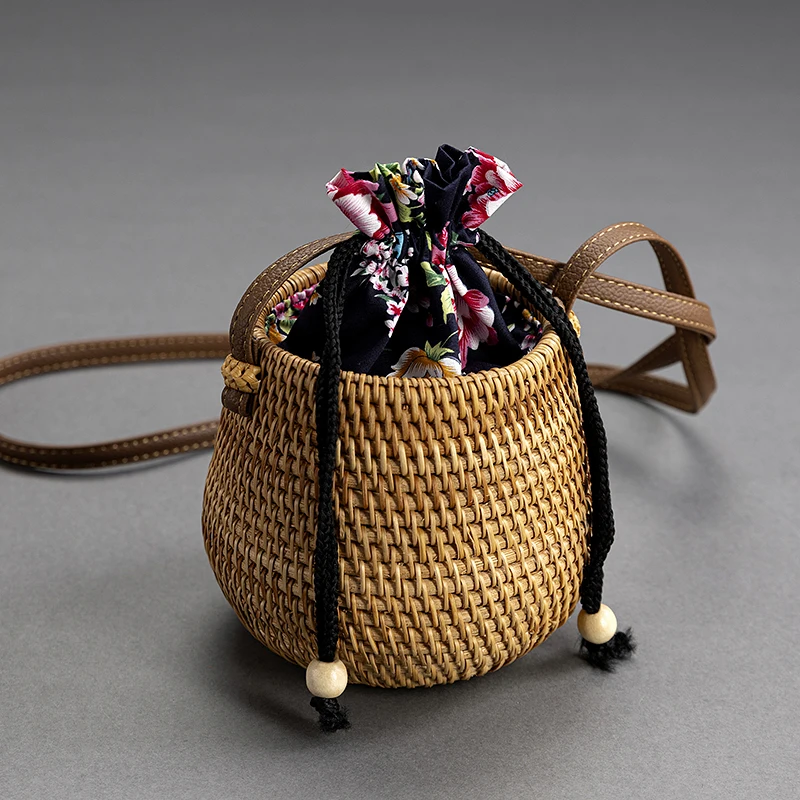 

Handmade Rattan Woven Round Bag Drawstring Closure Shoulder Bags Women Single Storage Basket Vintage Versatile Woven Bag