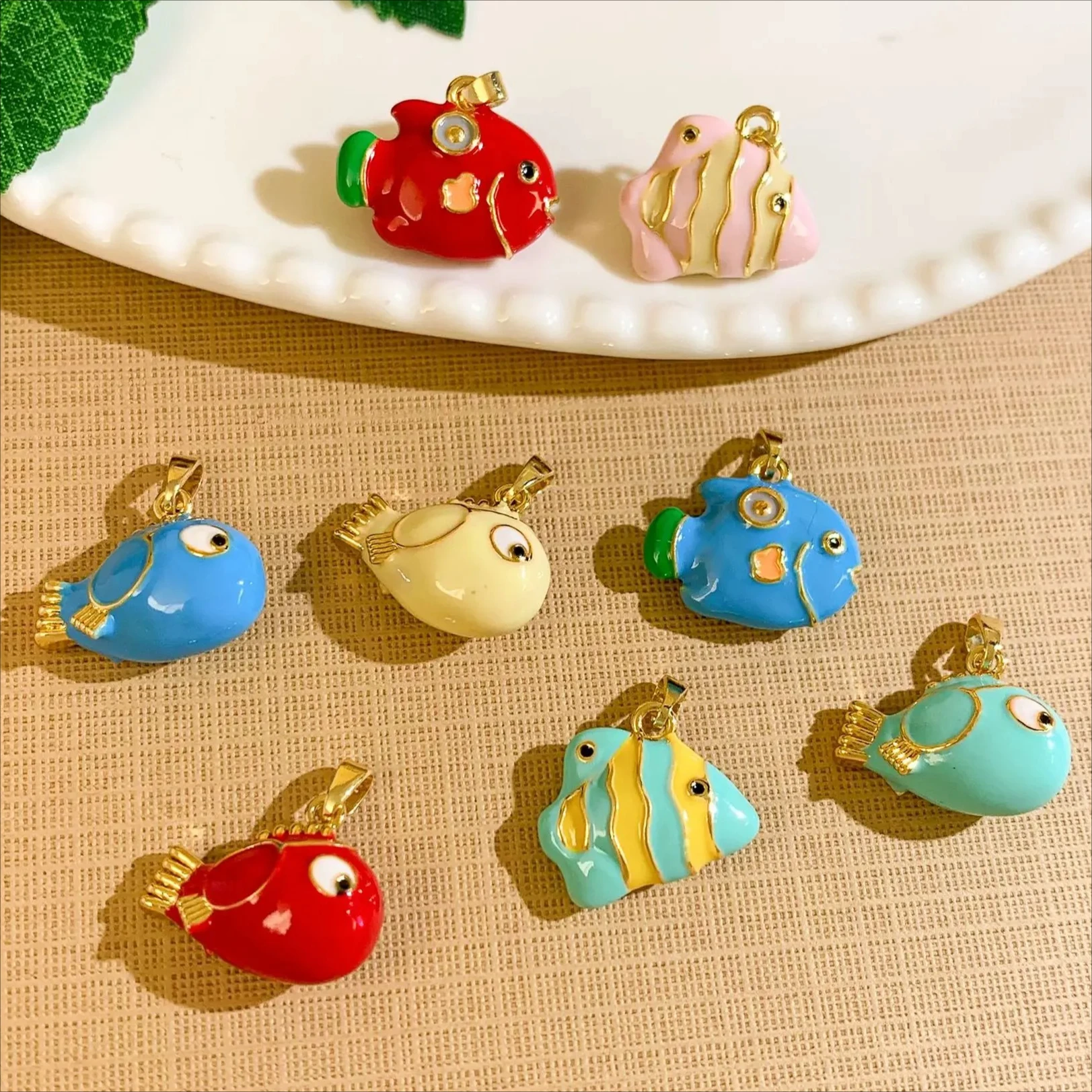 

2pcs Enamel Fish Charms Diy Accessories Ocean School Fish Pendant for Jewelry Necklace Earrings Making
