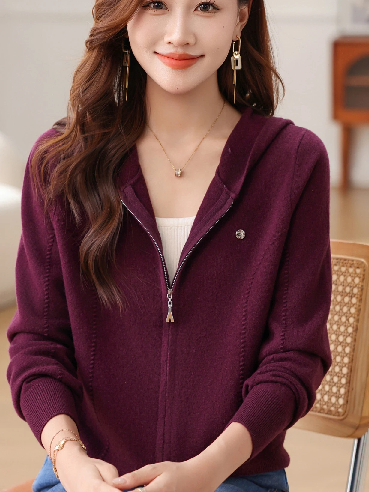 

Модный открытый кардиган из чистой шерсти с капюшоном, женский свободный утягивающий вязаный свитер средней длины для мамы, антивозрастной топ на молнии