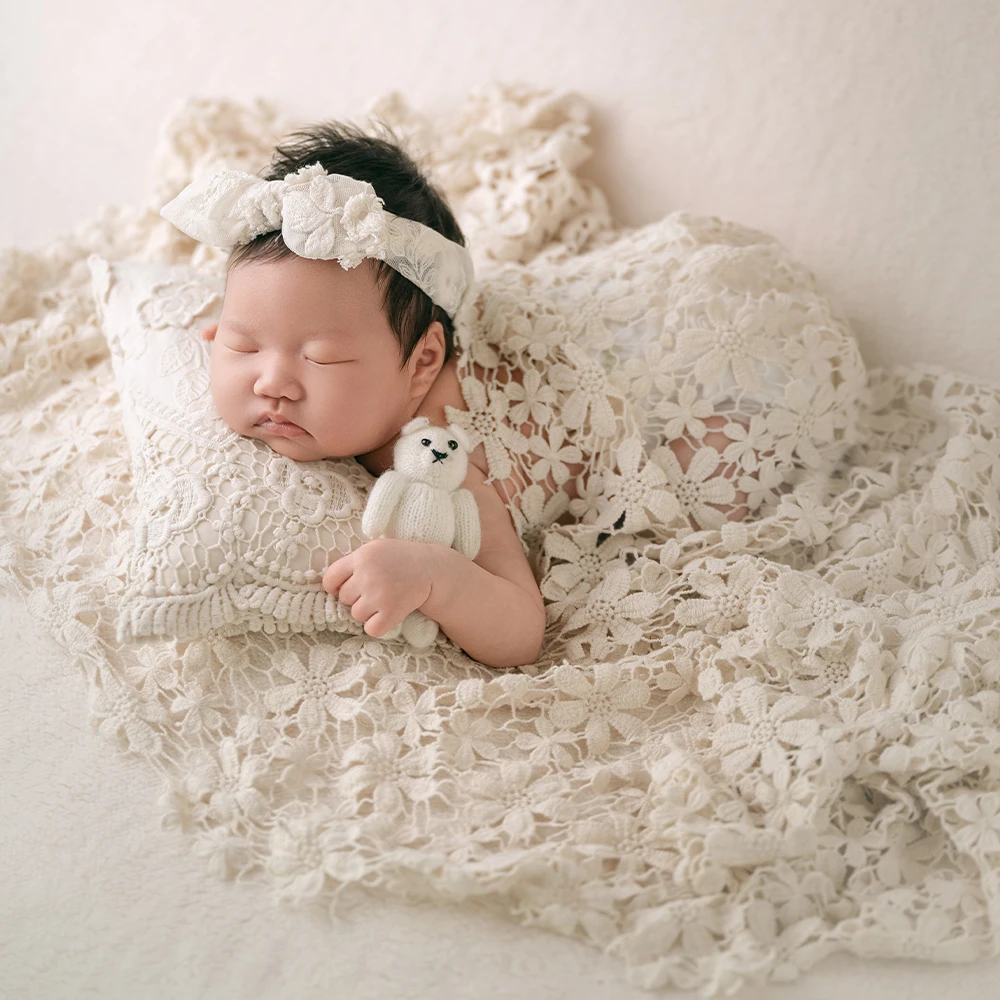 Newborn Photography Props Set Bear Doll Bow Headband Pillow Hollow Knitted Flower Blanket Studio Documentary Style Photo Props