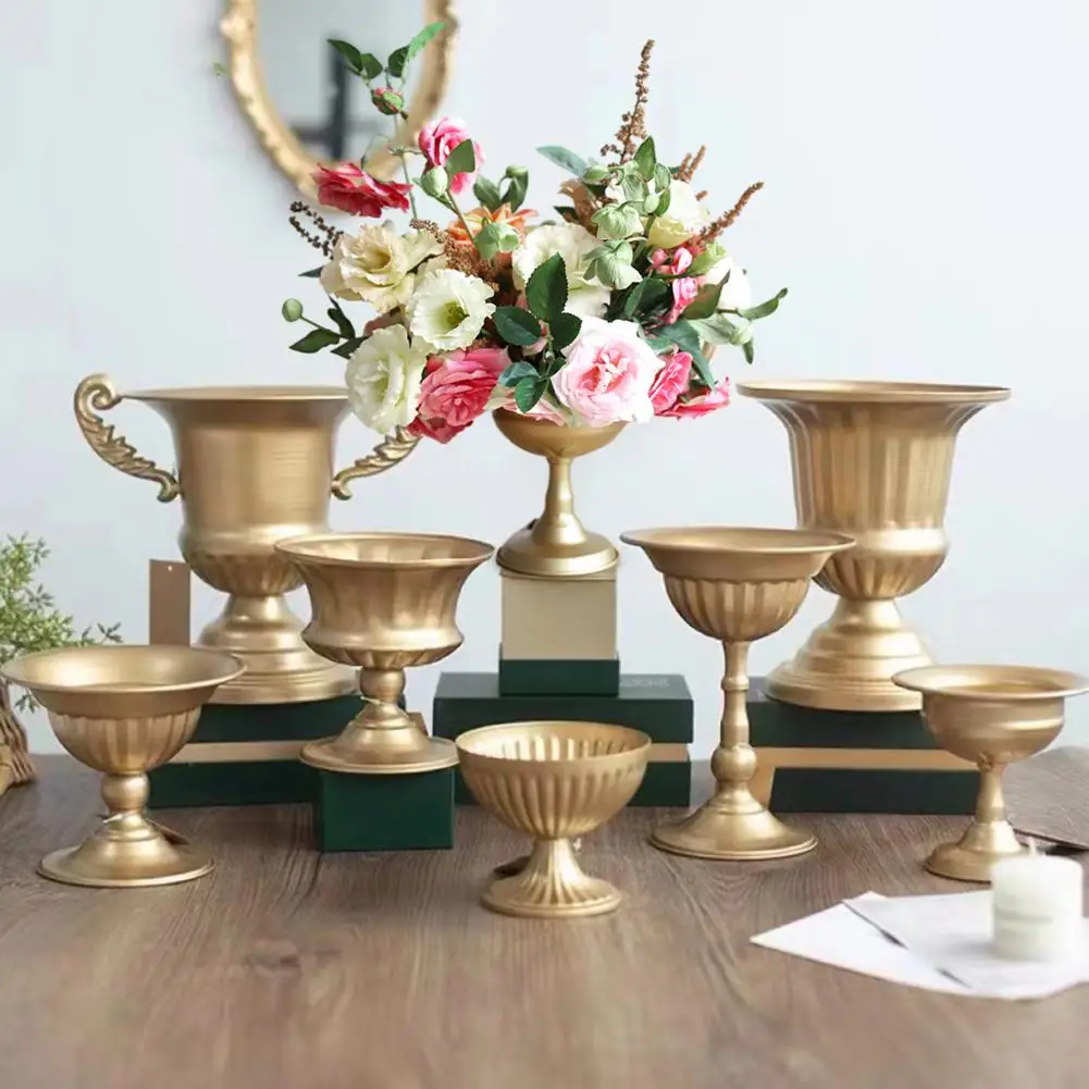 Golden Metal Vase Polished Vintage Vase Dining Table Flowers Holder for Flower Arrangement Table Centerpiece Home Wedding Decora