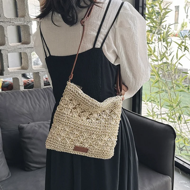 

Chic Handmade Paper Straw Crossbody Bag Solid Color Zipper Closure Shoulder Messenger Bags for Women Summer Beach Urban Outings