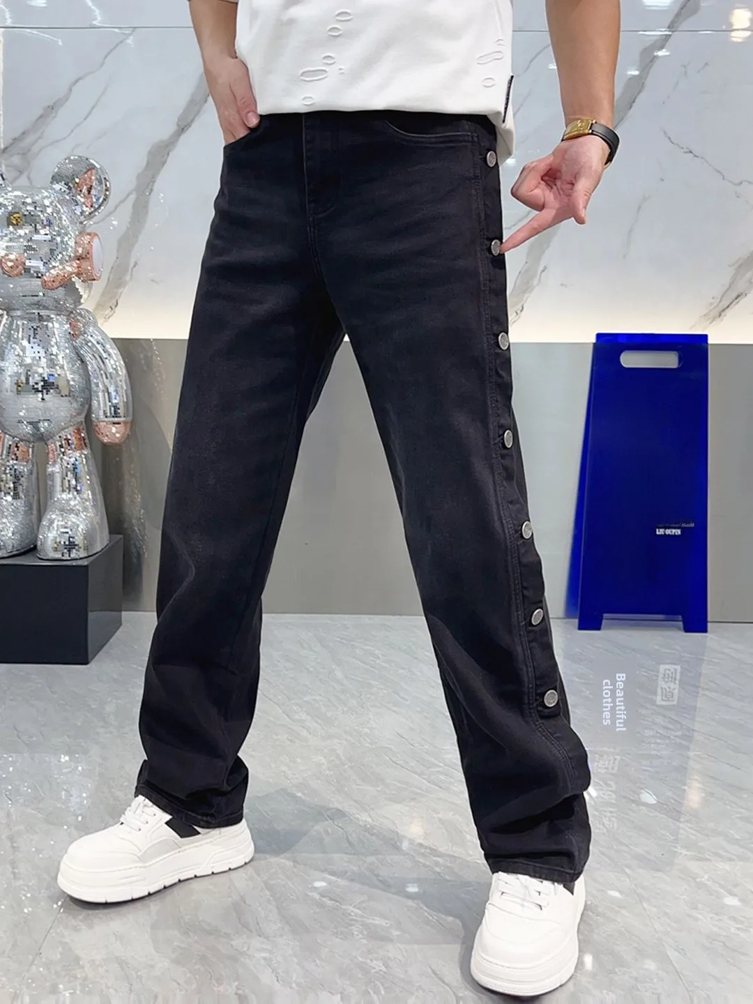 

Мужские прямые джинсы на осень 2025: Новинка, стильные, с пуговицами, простые, модные, универсальные, свободные, длинные брюки, повседневные, удобные, дышащие.