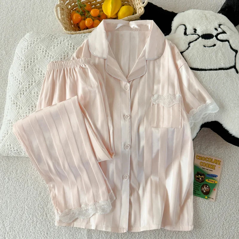 

Новинка: Женский пижамный комплект из летнего шелковистого материала премиум-класса, легкий, роскошный, с коротким рукавом и длинными брюками, домашняя одежда, летний комплект.