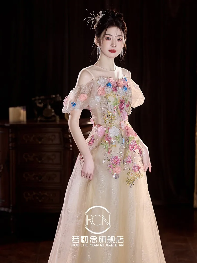 Host Flower President toasts morning robe art examination coming-of-age ceremony plus-size dress