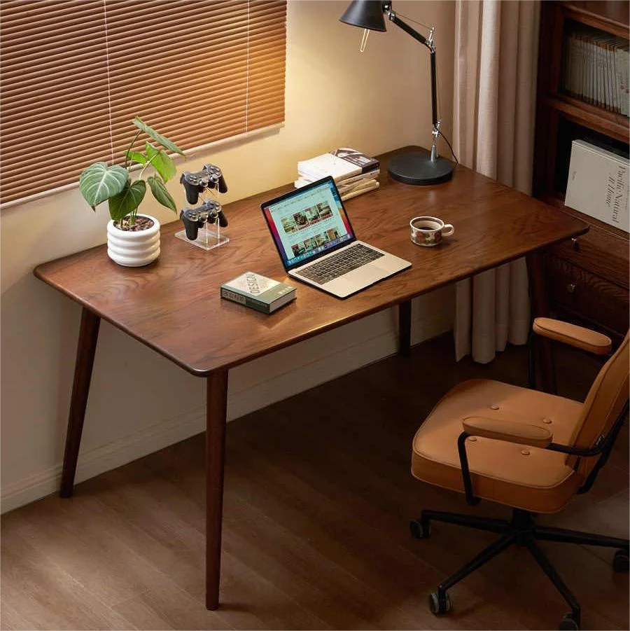 

# Современный скандинавский обеденный стол из массива дерева с набором стульев цвета ореха для дома или ресторана