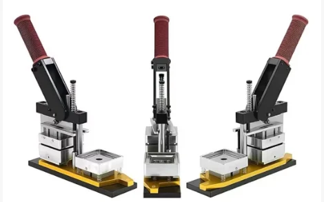 

Машина для изготовления наклеек на холодильники 50*50 мм, 63,5*63,5 мм, 2*2 дюйма, с резаком для бумаги и 1000 листами материала для наклеек на холодильники.