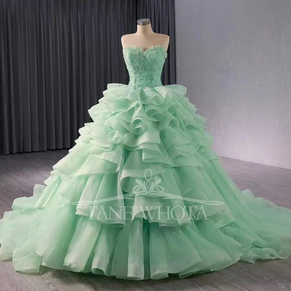 

Vestidos Quinceañeras Princesas 2025 Sweetheart Sleeveless Lace Up Back Beading Sequined Tiered Customized Green Long Dress