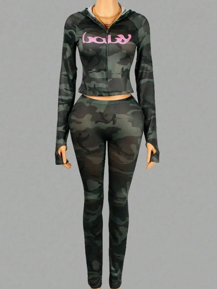 Womens Camouflage 2-Piece Sportswear Set With Letter Print Hoodie And Leggings