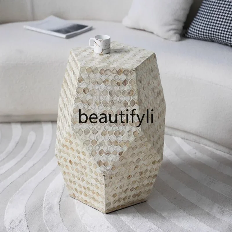 Light luxury European shell edge few simple living room sofa corner few retro wabi sabi wind coffee table decoration