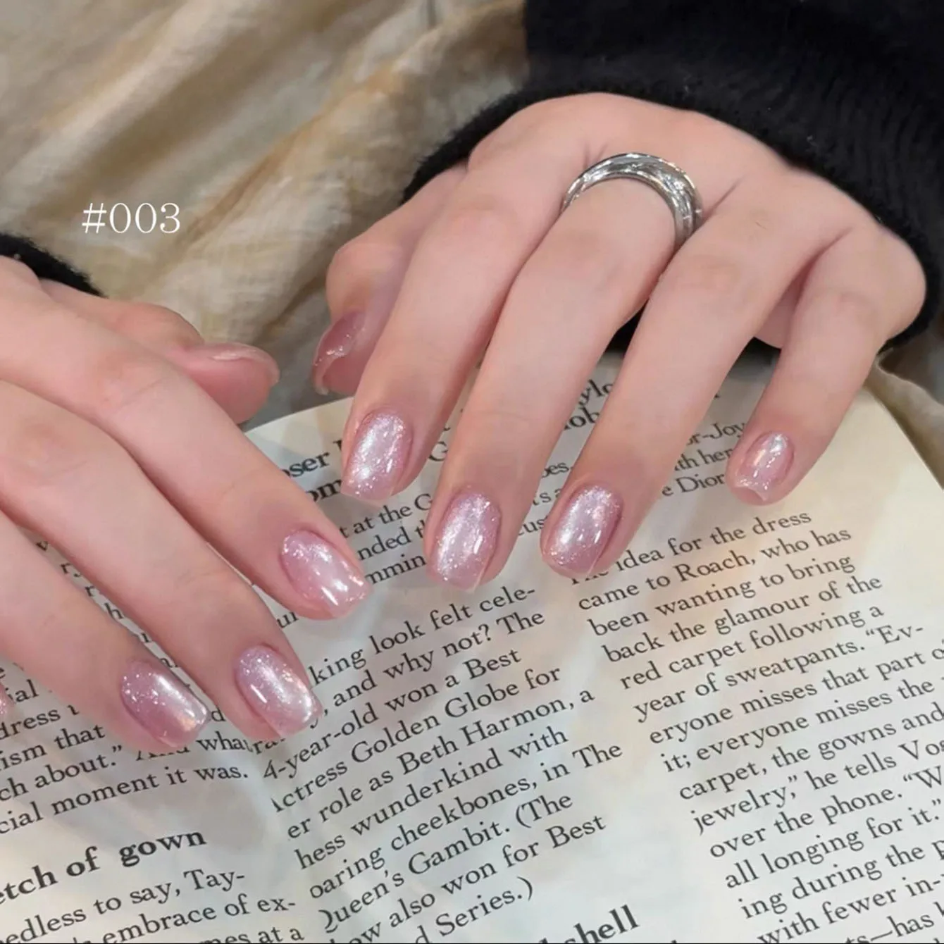 MIANEL 10ML 2026 Neuer Schneeweißer Märchenland 3-Farben Katzenauge Gel-Nagellack Funkelnder Goldschimmer Rosa Satin Glasperlen Nagelkunst – Detail 23