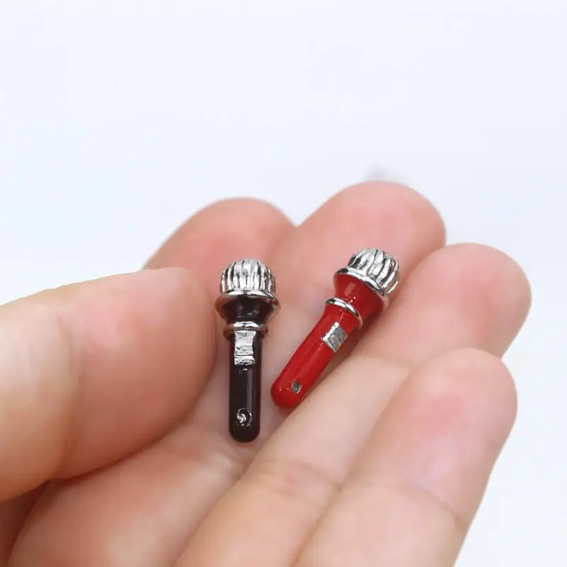 1Pcs 1/12 Dollhouse Accessories Miniatures Simulation Mini Alloy Microphone With Stand Model Toy Doll House Decoration