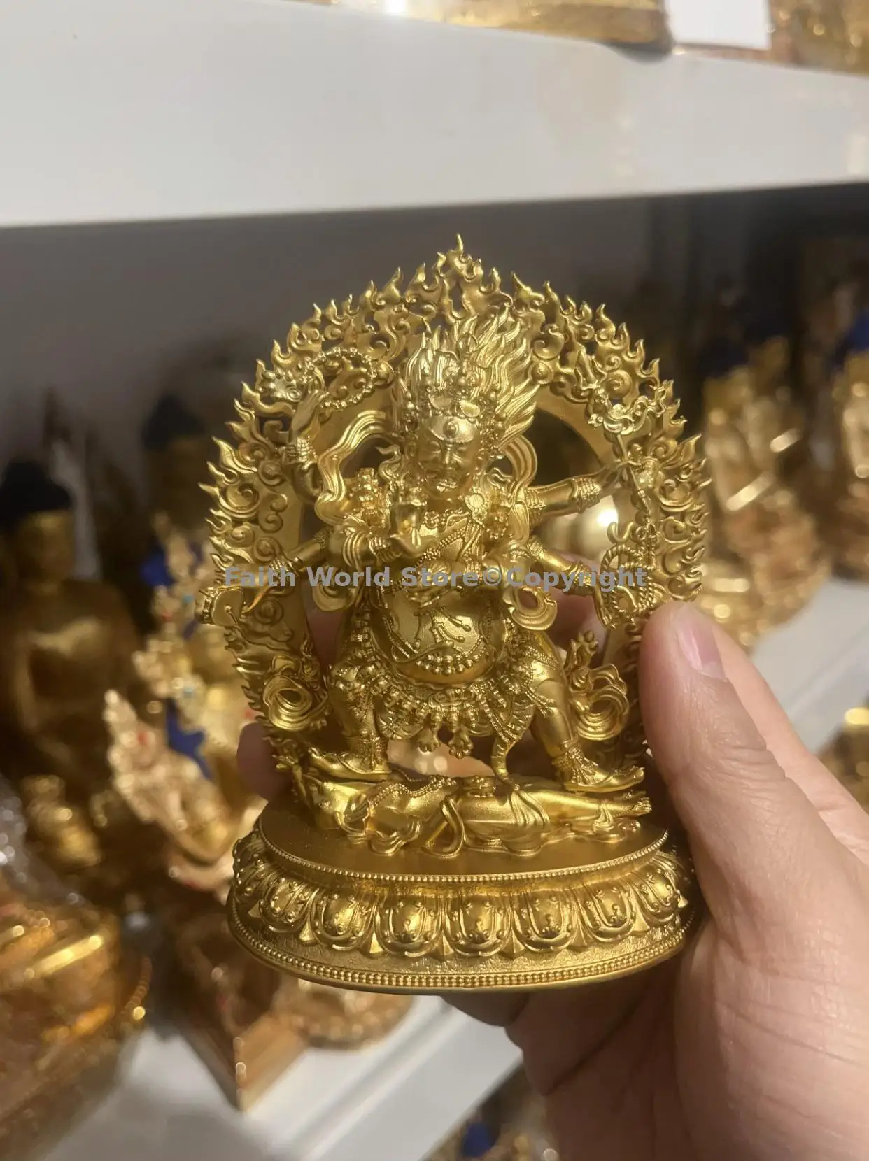 البوذية معبد المذبح نادر التذهيب ماهاكالا غونبو شيفا فيروكانا بوذا عبادة طرد الأرواح الشريطان حماية فعالة