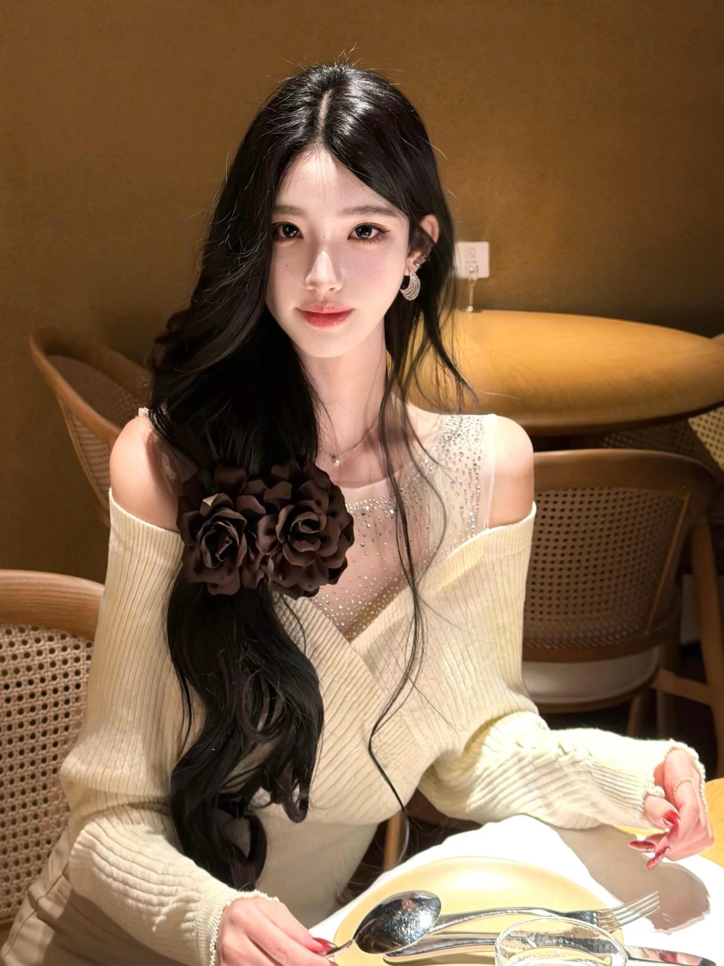 

Sexy oulder Bared Knitted Sweater Miu Series Heavy Embelliment Inner Wear Base irt Soft Polyester Fiber Long Sve