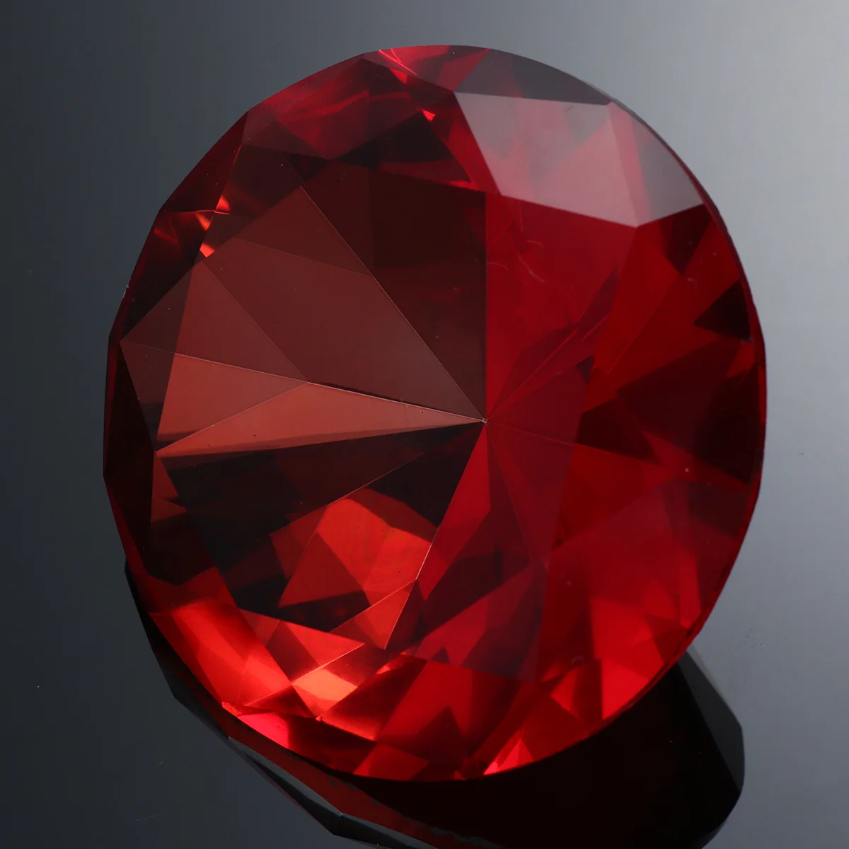 

Artificial Red Diamond 40Mm Decor for Wedding Home Event Tablescape Fake Diamond Sparkling Romantic Ambiance Decoration