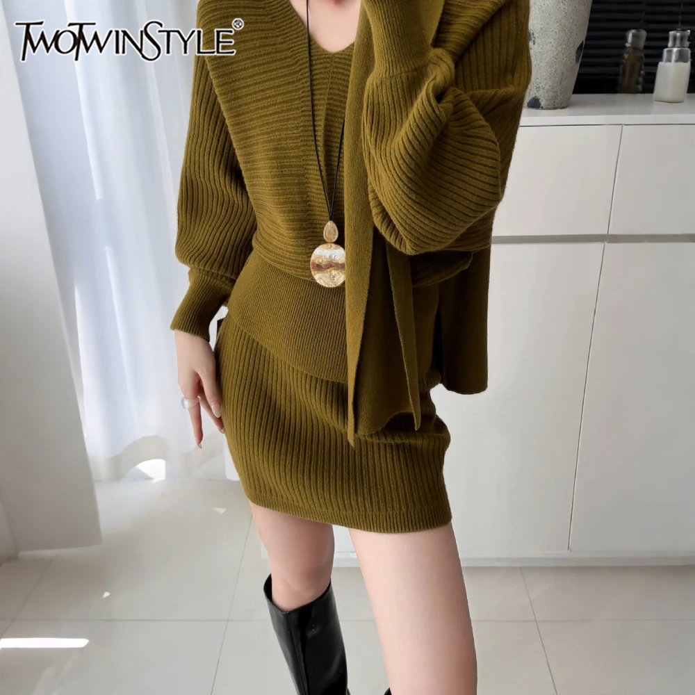 

TWOTWINSTYLE однотонный сращенный шарф, комплект из двух предметов, женский свитер с v-образным вырезом и длинными рукавами, винтажный повседневный женский комплект с юбкой, модный новый