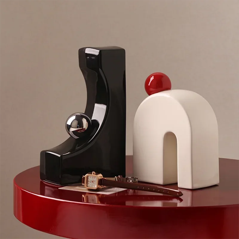 Modern High Sense Figurines & Miniatures Art Book Luxury Living Room Wine Cabinet Figurines TV Cabinet Home Decor Estatua FYFM