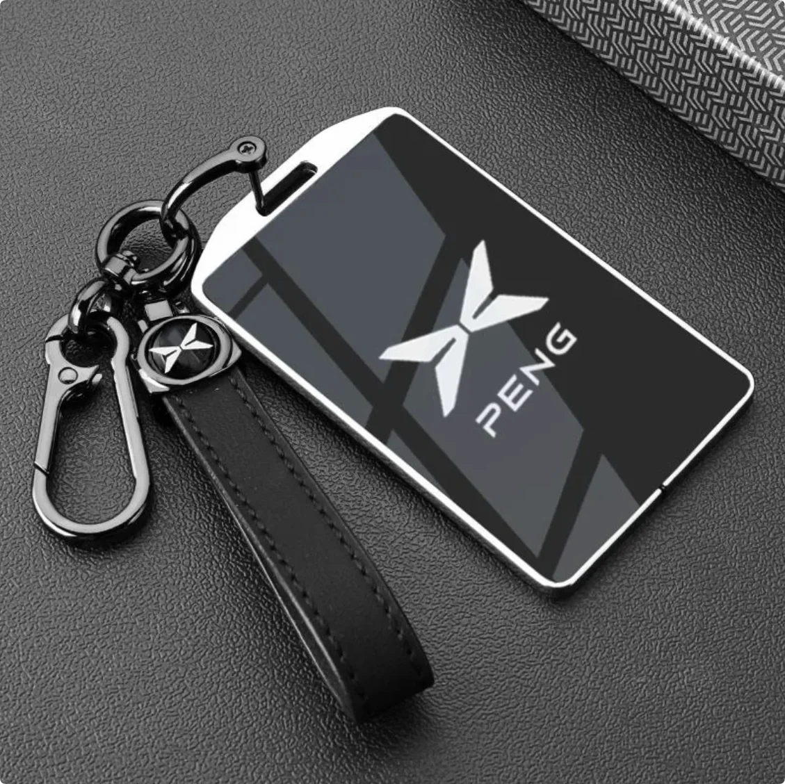 Auto-Schlüsselhülle aus Zinklegierung und TPU mit Kette für Xpeng Xiaopeng G6 G9 P7 P7I G3 G3I P5 – Innenraum-Schlüsselschutz-Zubehör