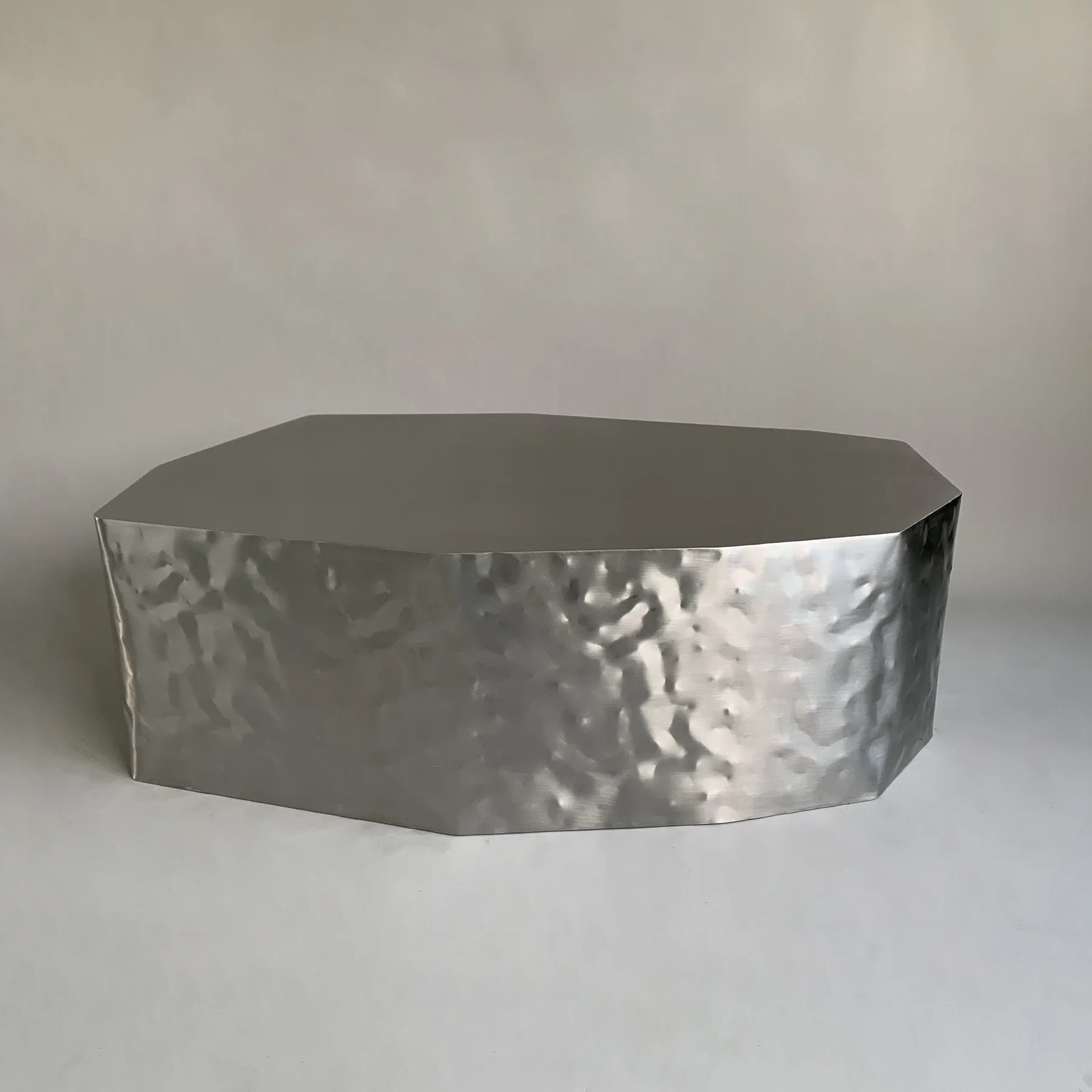 Modern light luxury high-end creative coffee table water ripple stainless steel living room coffee table