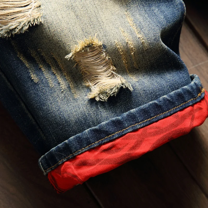 2025 Pantaloncini di jeans strappati estivi da uomo con giunture larghe al ginocchio Jeans corti casual Personalità Streetwear Hip Hop Abiti maschili