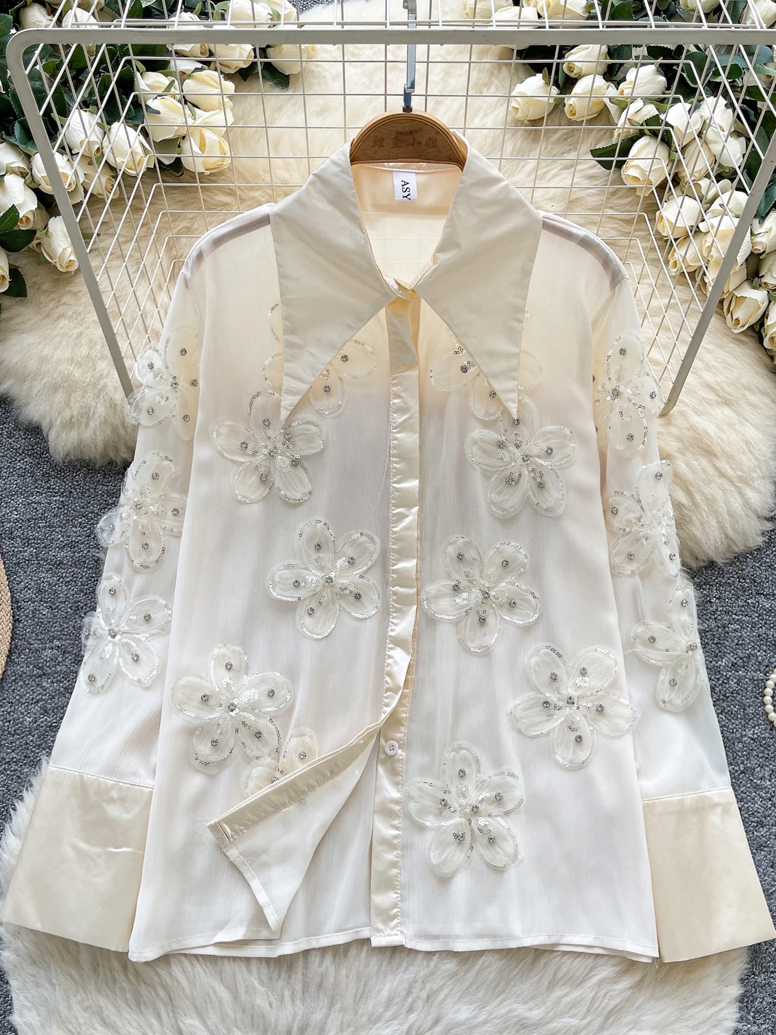 

2026 New Autumn Women Turndown Collar Long Sleeve Shirt Heavy Work 3D Flower Decoration Loose Solid Color Shirt Tops
