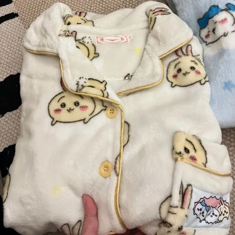 Niedliche Chiikawa-Pyjamas für Damen, Dickes Flanell, Hachiware Usagi, Langarm-Hauskleidung, Süße Cartoon-Schlafkleidung für Studenten, Warm