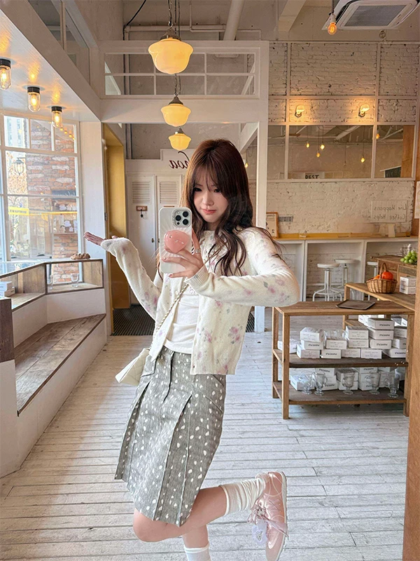 

Loose Feeling Knee-Length Plaid Print Half Skirt Women's Spring Summer Design Casual Midi Skirt College Style Versatile