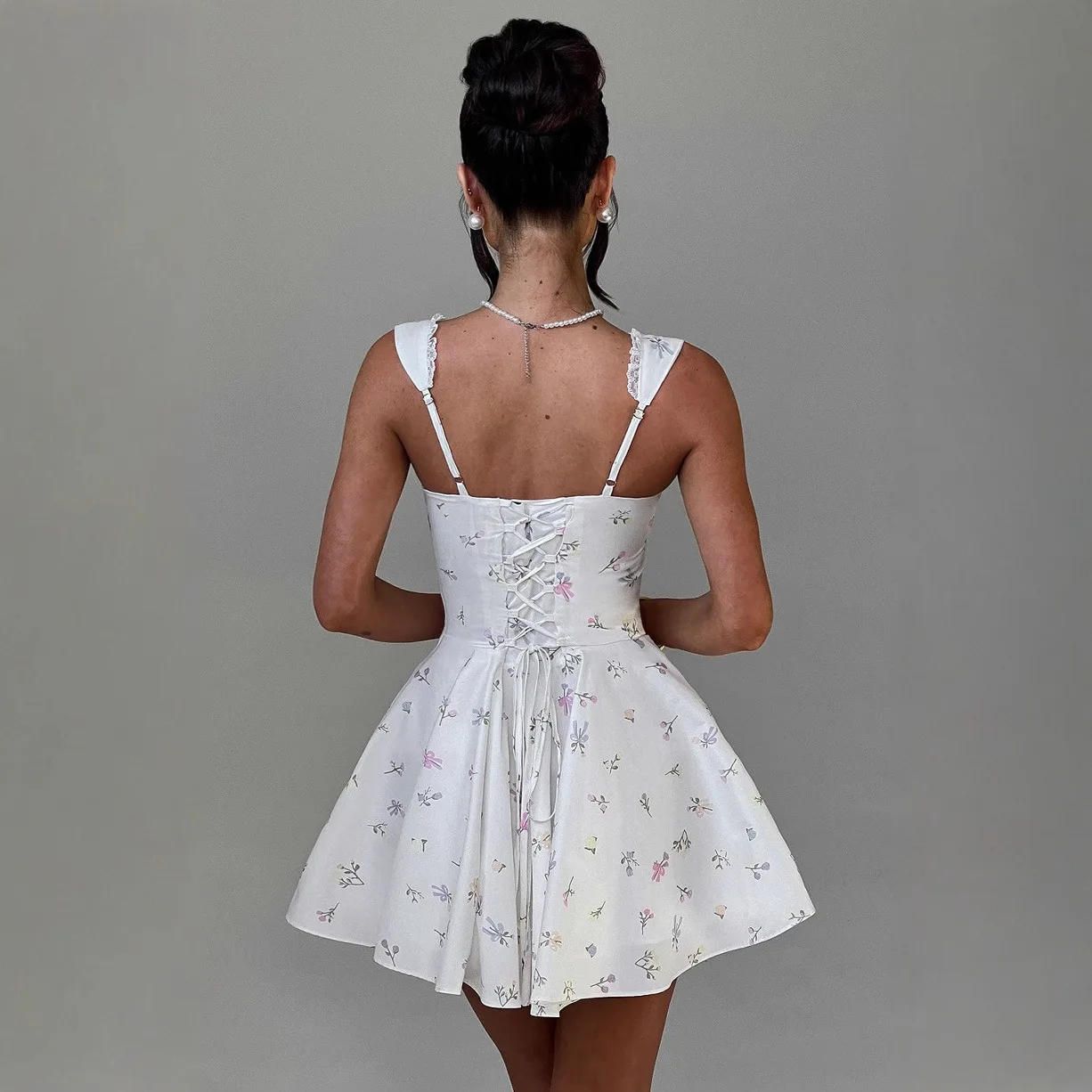 Sommer Schöne EINE Linie Kleid Frauen Einfarbig Sexy Low Cut Backless Party Kleider Aushöhlen Spitze Up Elegante Ferien Vestidos